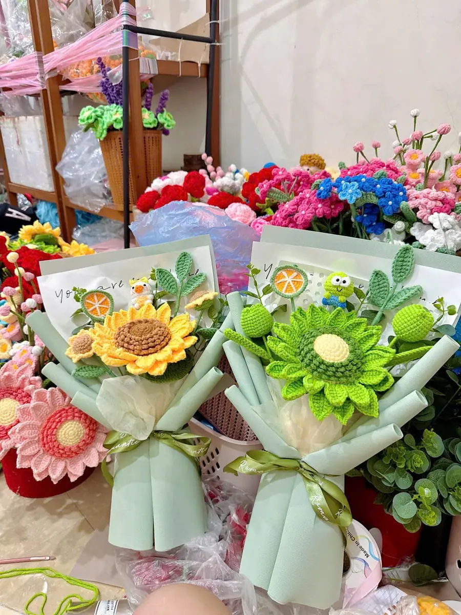 Bó hoa len handmade nhiều màu của LyliShop
